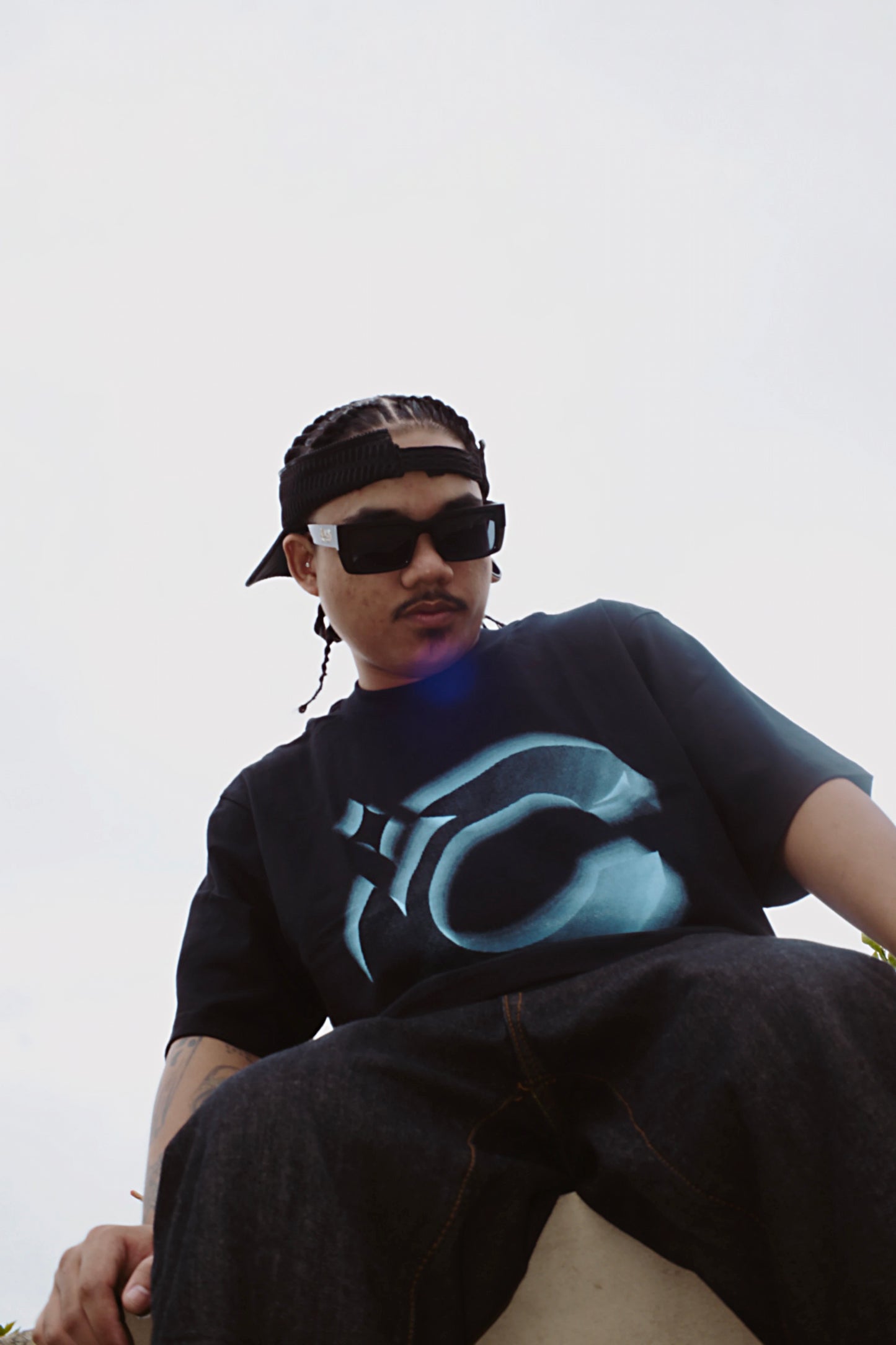 CHRONIC "EMBLEM" BLACK T-SHIRT